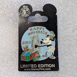 Disney Steamboat Willie Happy Holidays 2013 Pin Cast Member Limited Edition